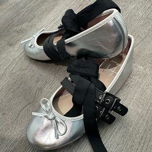 Women's Silver Ballet Flats with Black Straps